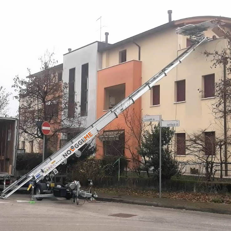 Noleggio Scale a Caorle - Autoscale, Scale Componibili, Scale a Rimorchio, Carrelli elevatori Noleggio Scale a Caorle - Autoscale, Scale Componibili, Scale a Rimorchio, Carrelli elevatori